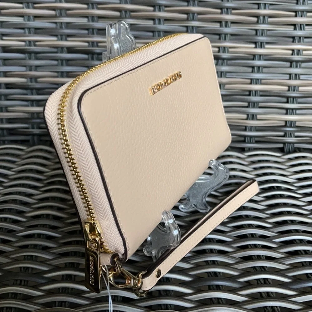 Michael Kors Jet Set Travel Lg Flat Multifunctional Phone Case-Wristlet-Wallet